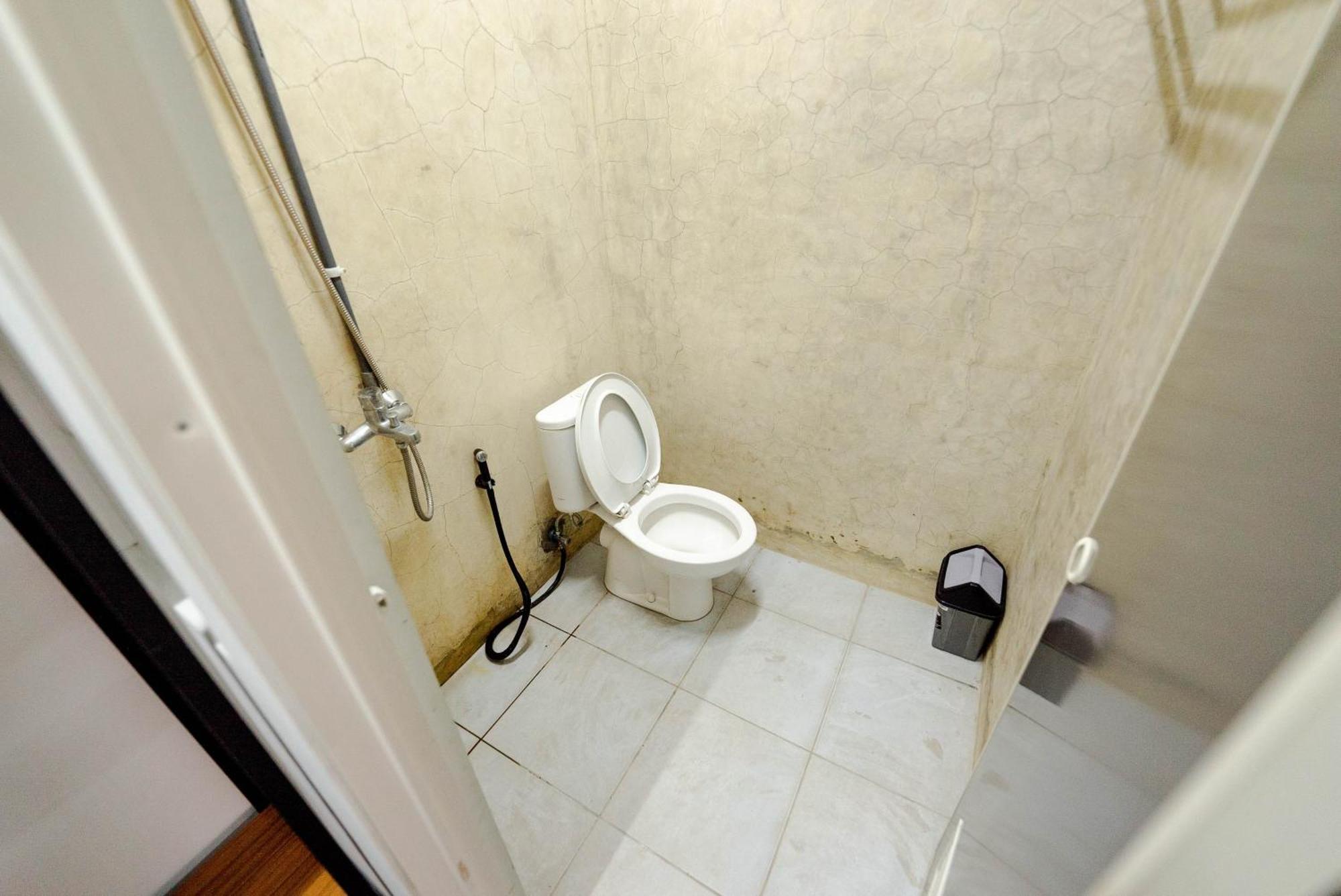 Asrama Manta Living