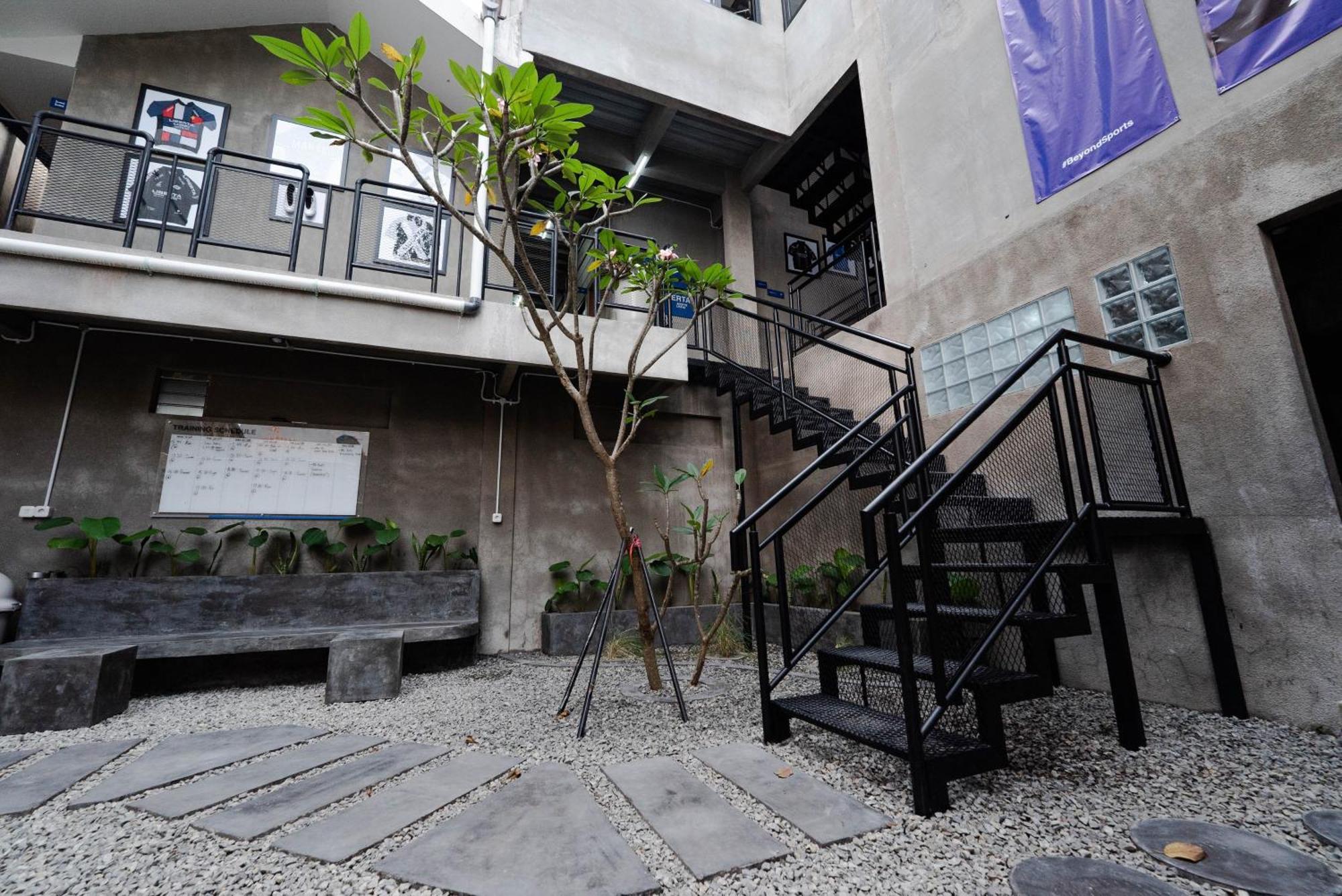 Asrama Manta Living